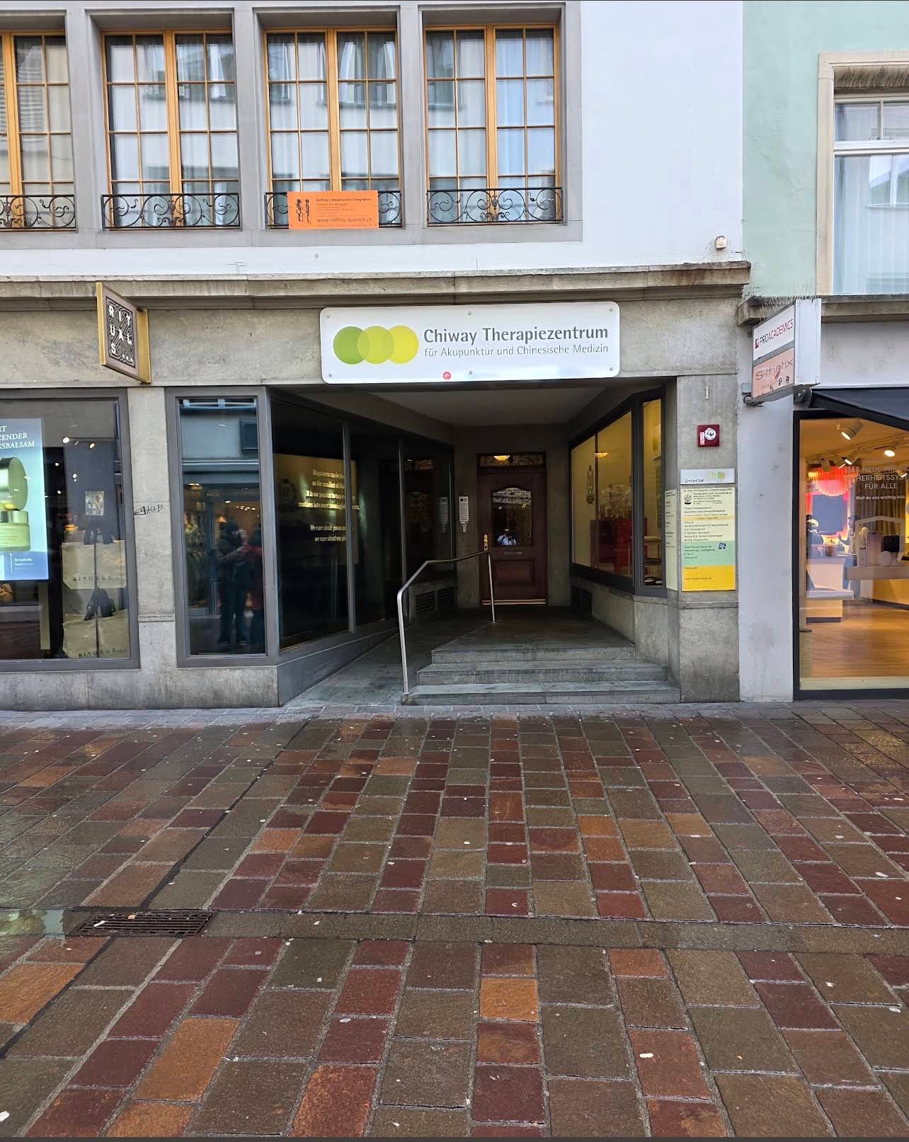 Craniosacraltherapie Praxis Winterthur – Hauseingang an der Untertor 1